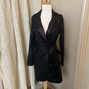 Elegant Black Sequin Long Sleeve Dress